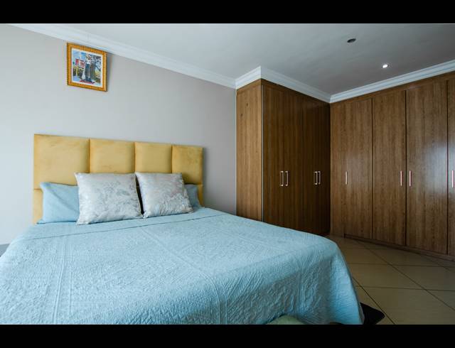 3 BEDROOM TOWNHOUSE FOR SALE IN RUA VISTA